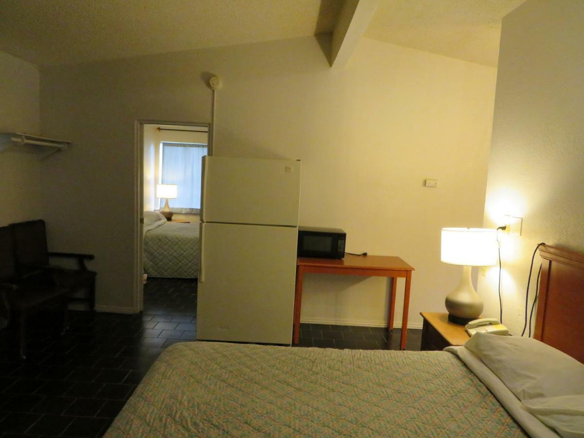 ואלחו Carquinez Inn מראה חיצוני תמונה